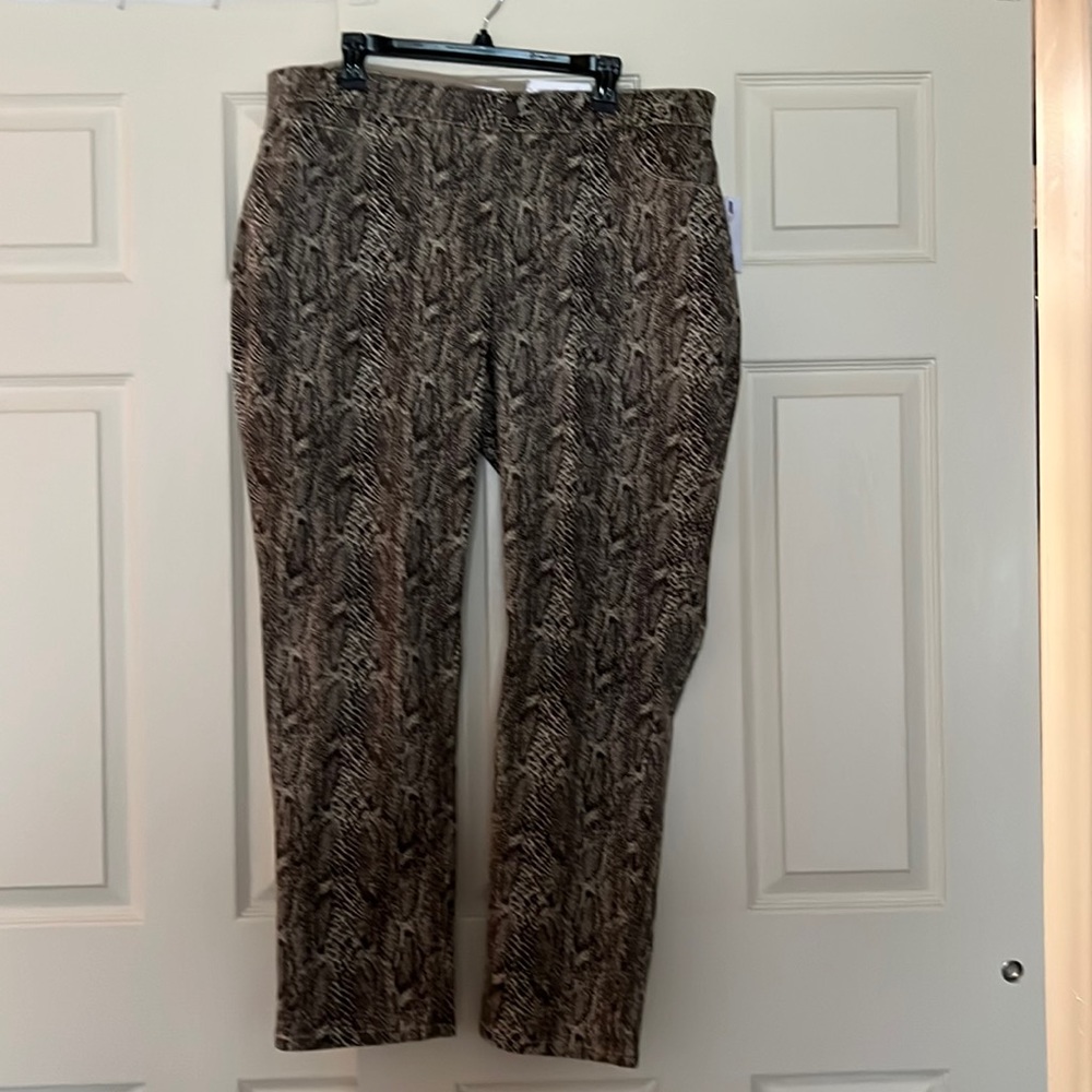 NWT Brown snake print pants